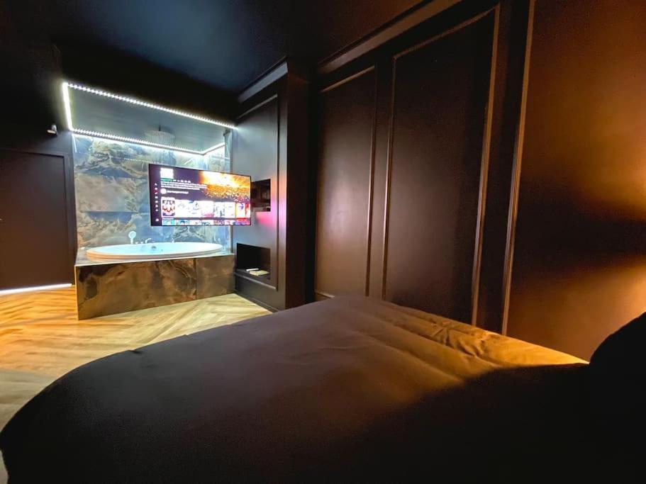 Myinsolite-L'Onyx โวแวร์ ภายนอก รูปภาพ